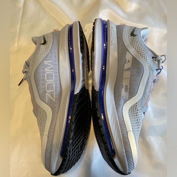 Nike Pegasus Premium Men’s Gray and Purple Sneakers - Picture 5 of 15
